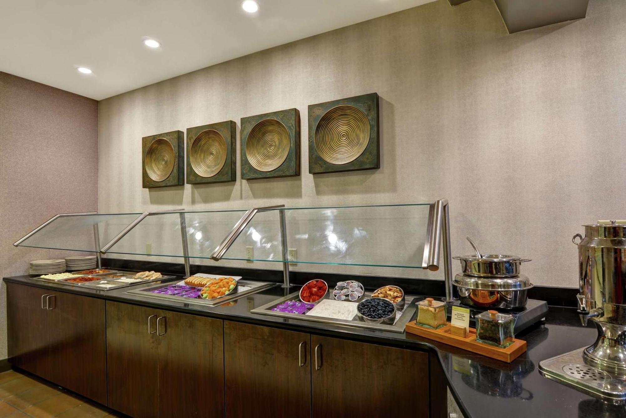 Hotel Doubletree By Hilton Baton Rouge Esterno foto